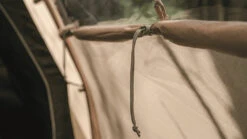 Robens Double Dreamer 5 Tent (2023) -Banana Tent 130278 double dreamer 4 feature photo6 1