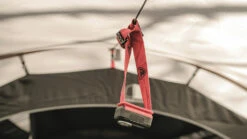 Robens Wolf Moon 5xp Tent (2023) -Banana Tent 130284 wolf moon 5xp feature photo12