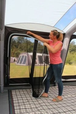 Outdoor Revolution O-Zone 6.0XTR Safari Tent (2022) -Banana Tent img 2153