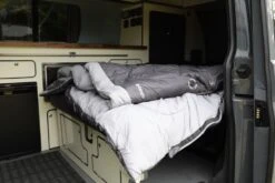 Vango Radiate Double Sleeping Bag -Banana Tent van 2021 sleeping bag radiate db lo 03